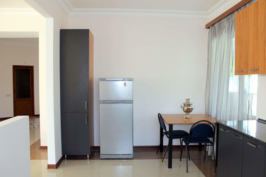 Family & Friends Guest House Dilican Dış mekan fotoğraf
