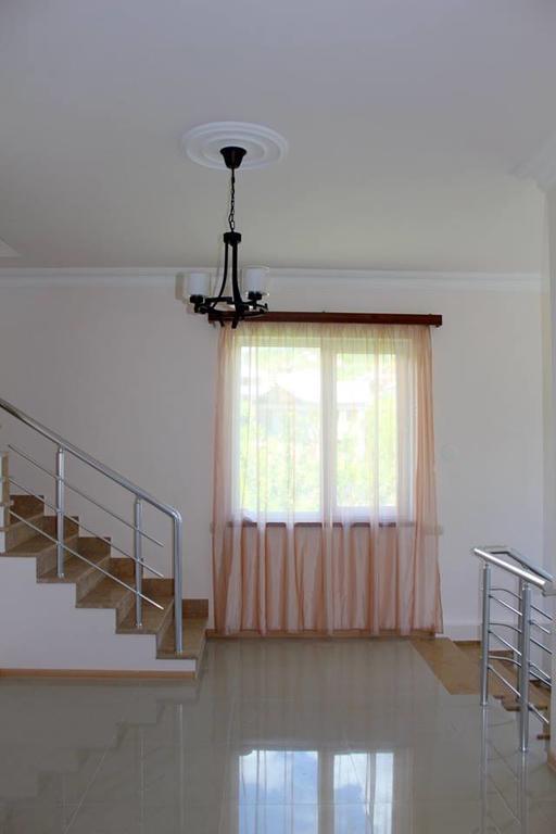 Family & Friends Guest House Dilican Dış mekan fotoğraf